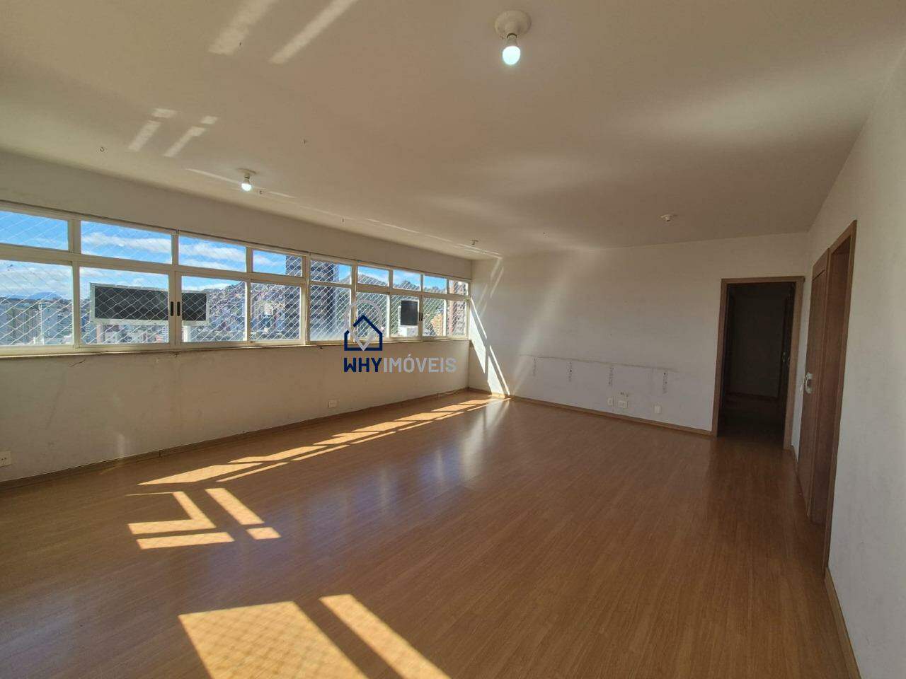 Apartamento à venda no Cruzeiro: 