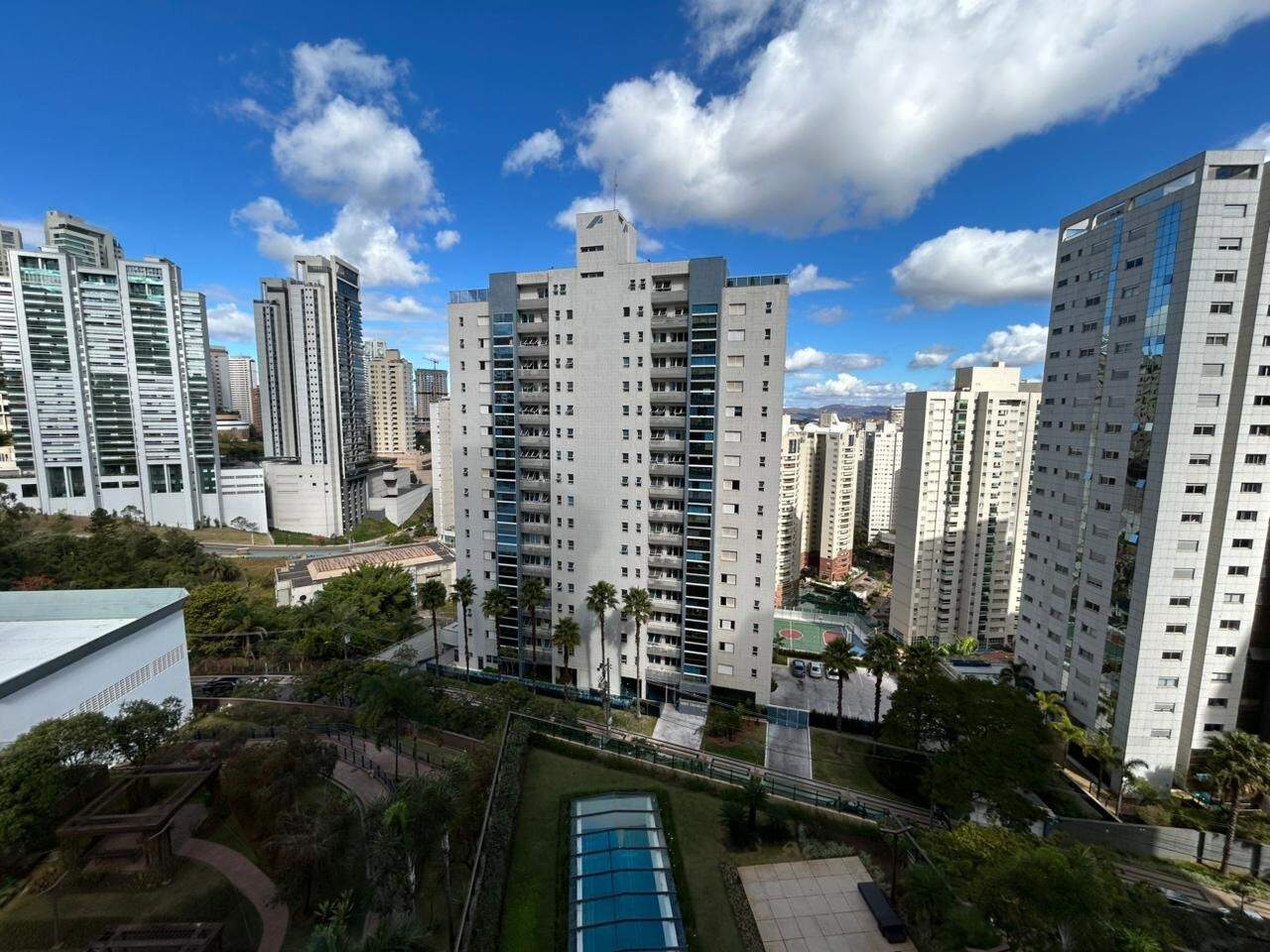 Apartamento à venda no vila da serra: 