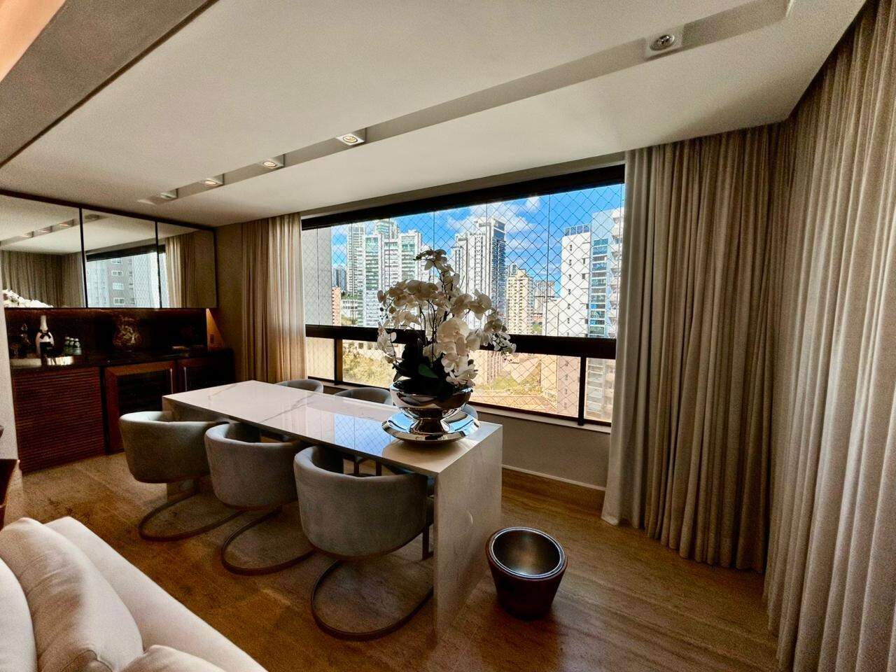 Apartamento à venda no vila da serra: 