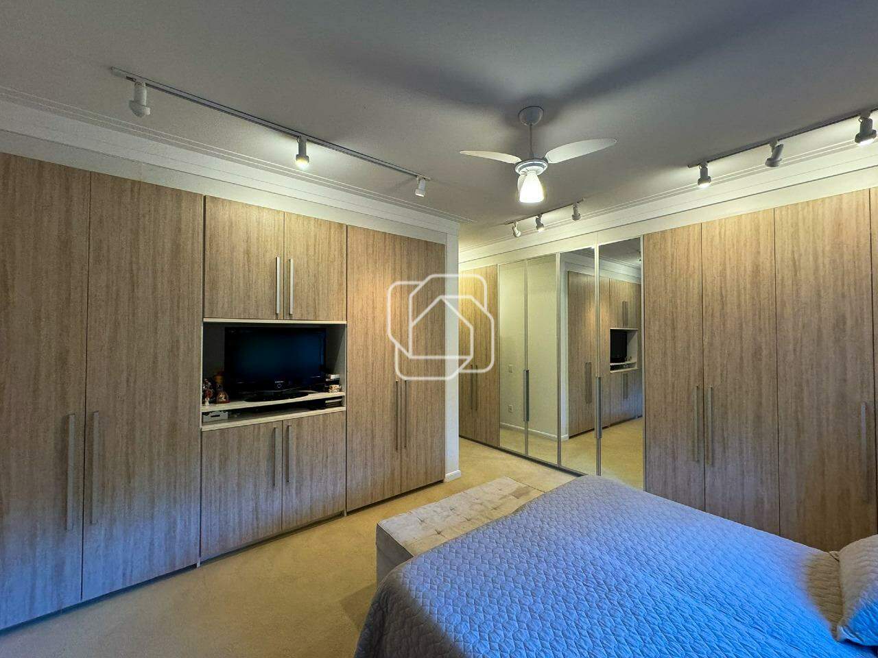 Casa de Condomínio à venda em Itu - SP - Jardim Theodora: Suíte