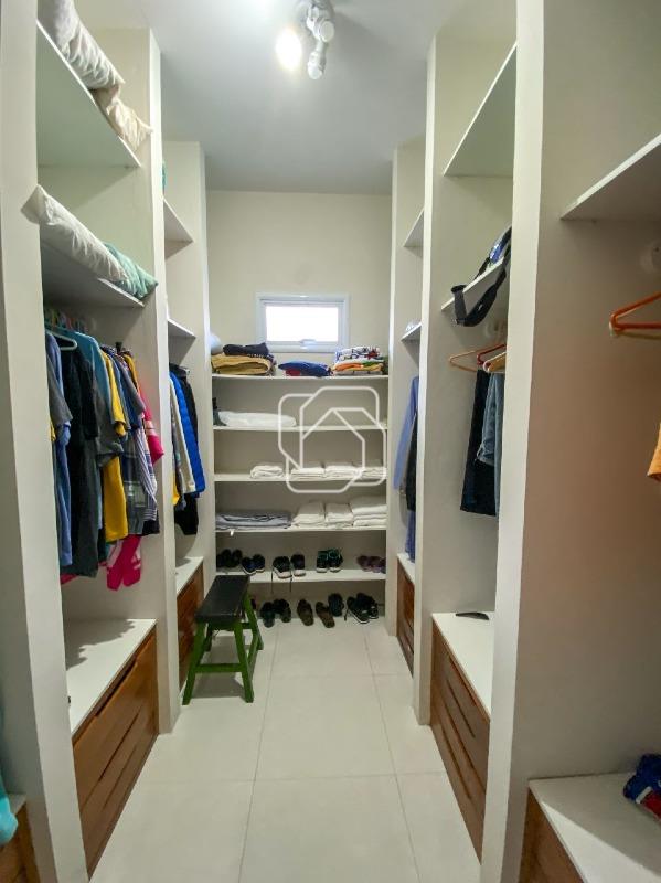 Casa de Condomínio à venda em Salto - SP - Condomínio Fazenda Palmeiras Imperiais: Closet 