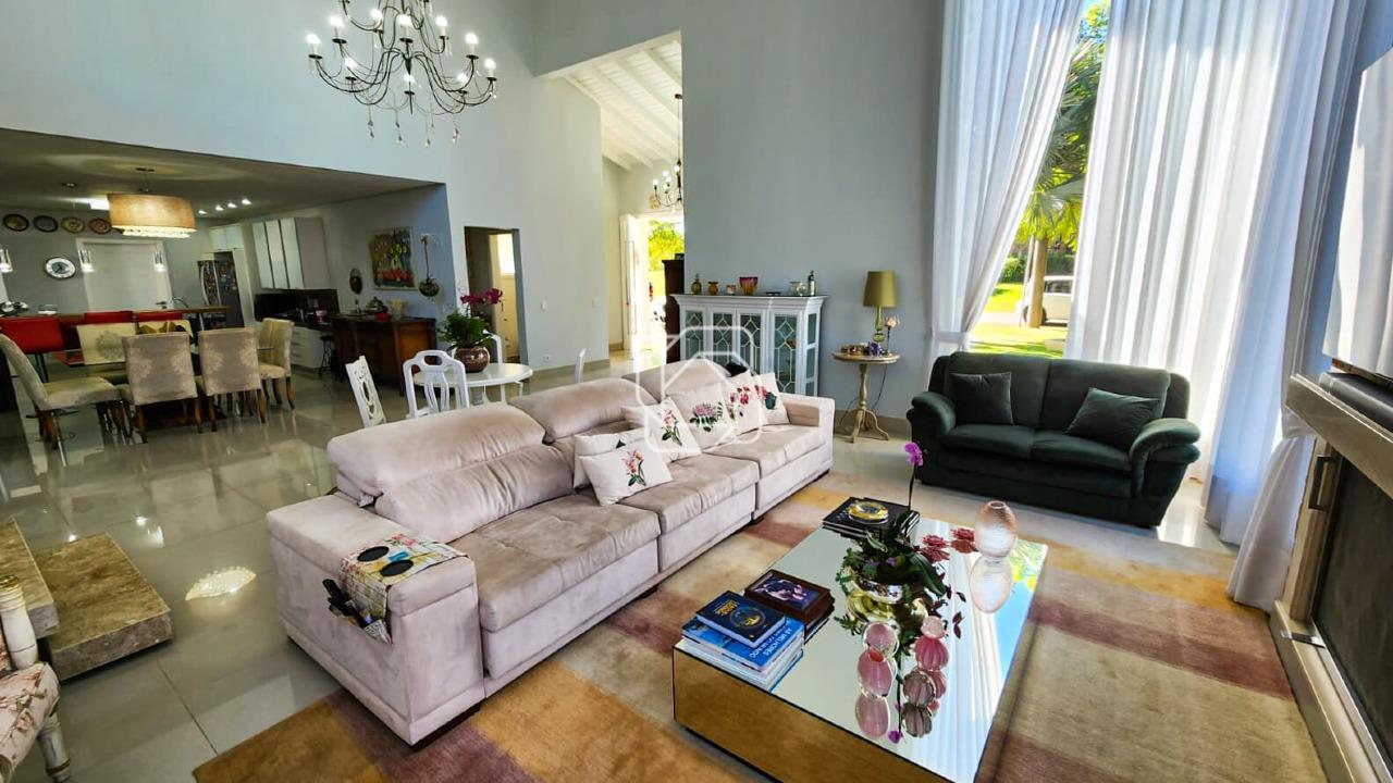 Casa de Condomínio à venda em Cabreúva - SP - Portal do Japy Golf Clube: Sala de estar