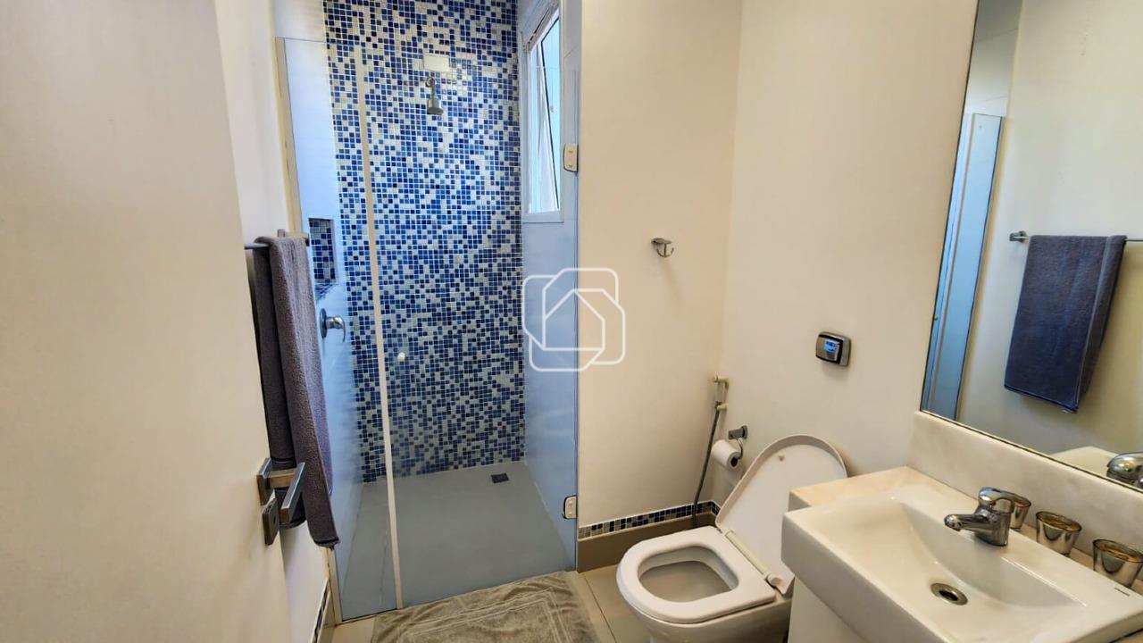 Casa de Condomínio à venda em Cabreúva - SP - Portal do Japy Golf Clube: Banheiro