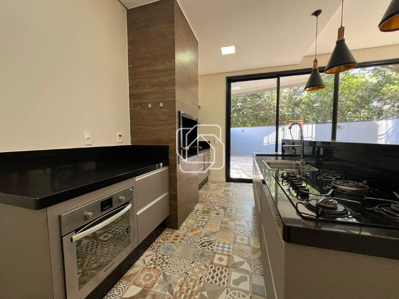 Casa de Condomínio à venda em Salto - SP - Jardim Guarujá: Cozinha