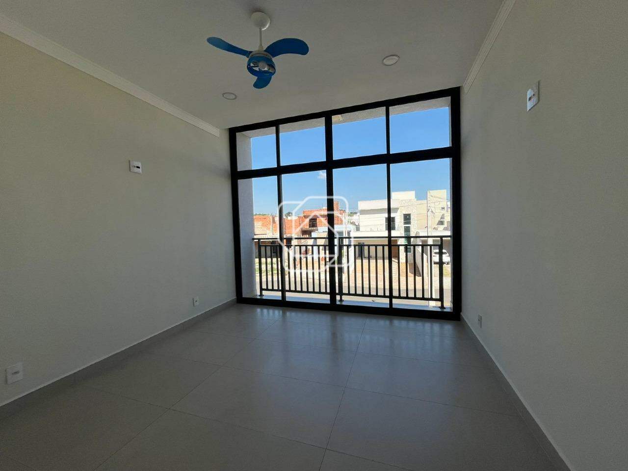 Casa de Condomínio à venda em Salto - SP - Jardim Guarujá: Quarto