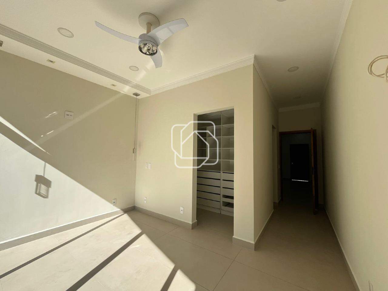 Casa de Condomínio à venda em Salto - SP - Jardim Guarujá: Quarto