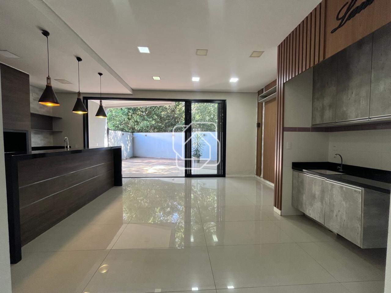 Casa de Condomínio à venda em Salto - SP - Jardim Guarujá: Cozinha integrada