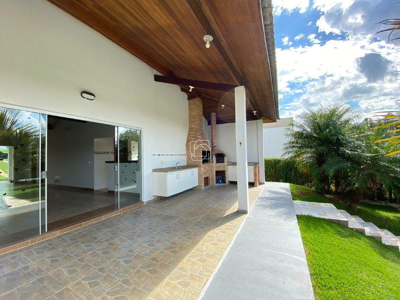 Casa de Condomínio para aluguel em Salto - SP - Condomínio Fazenda Palmeiras Imperiais: