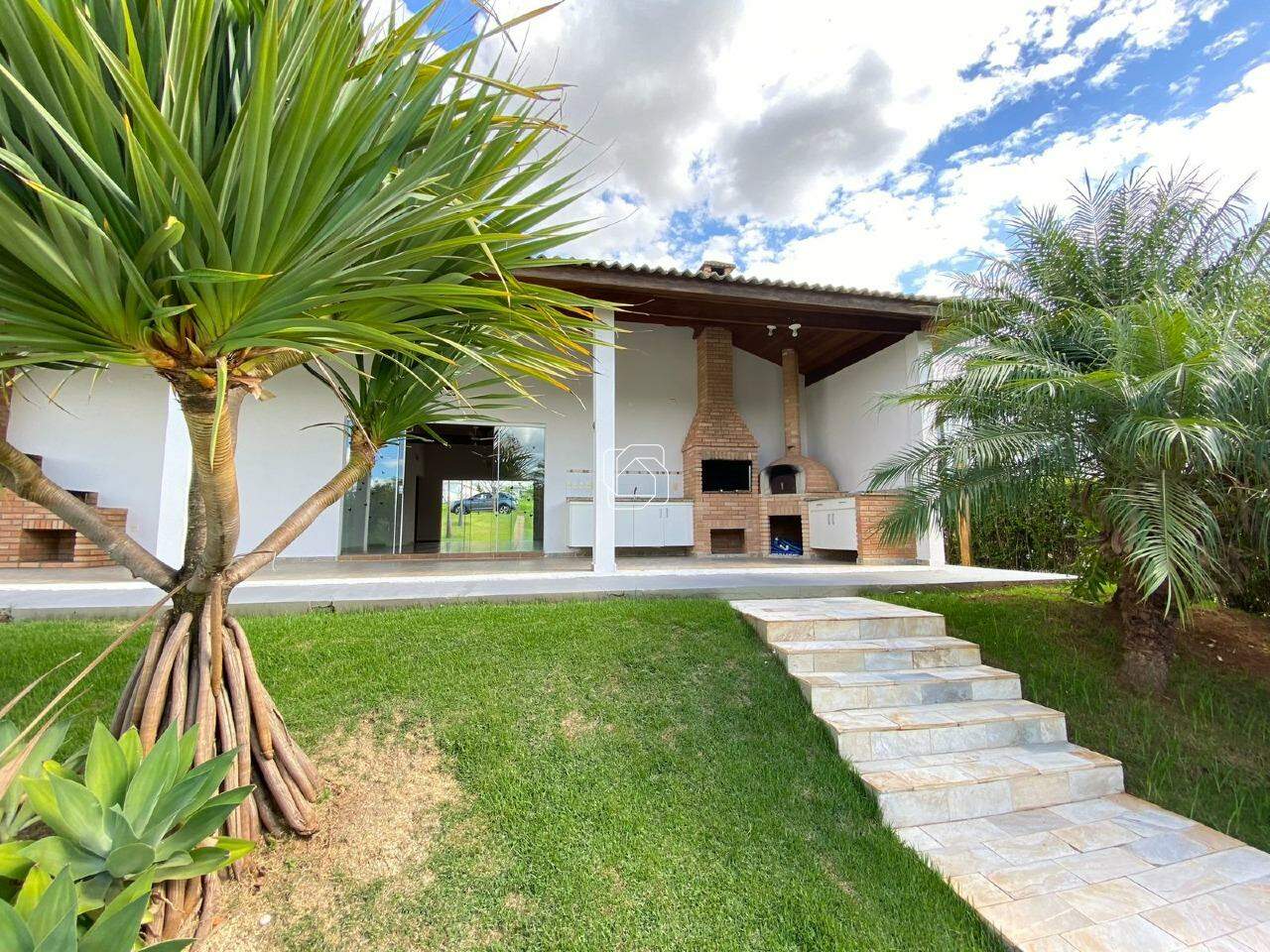 Casa de Condomínio para aluguel em Salto - SP - Condomínio Fazenda Palmeiras Imperiais: 