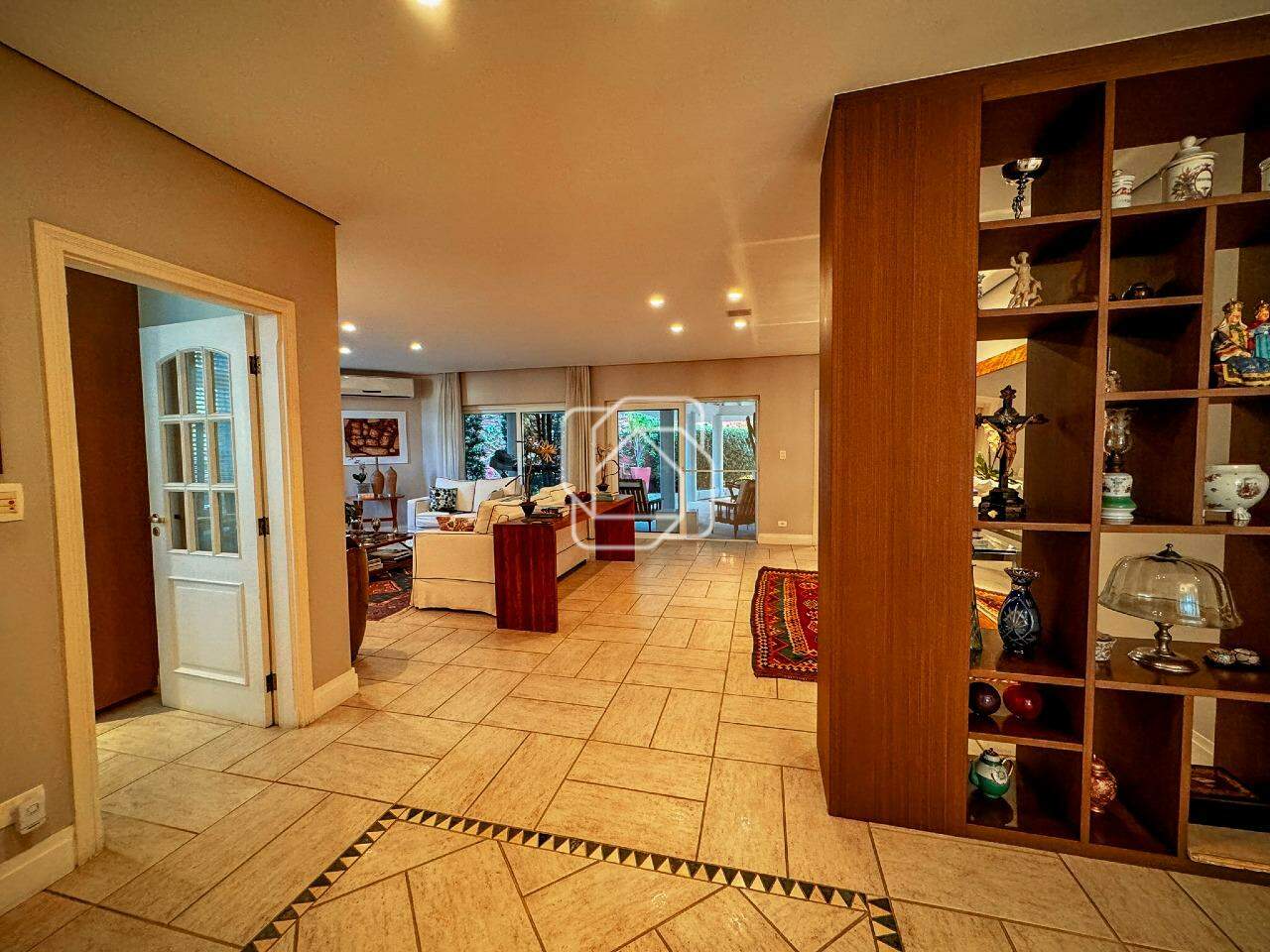 Casa de Condomínio à venda em Itu - SP - Jardim Theodora: Sala de estar