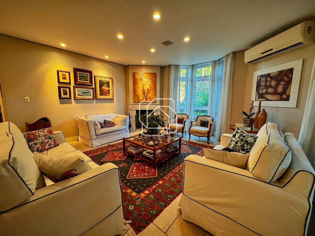 Casa de Condomínio à venda em Itu - SP - Jardim Theodora: Sala de estar