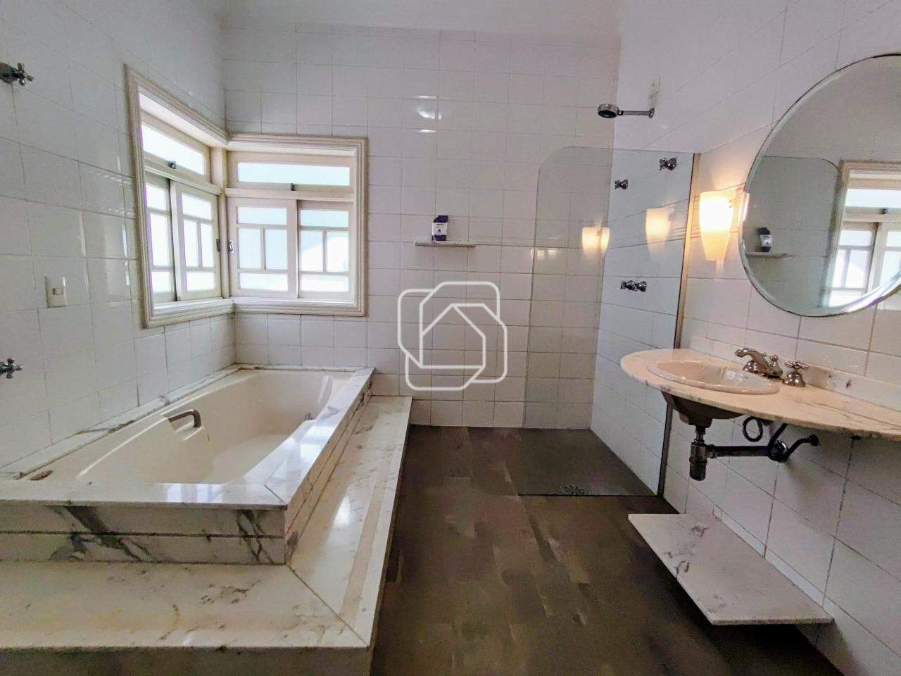 Casa de Condomínio à venda em Itu - SP - Condomínio Portal de Itu: Banheiro suíte