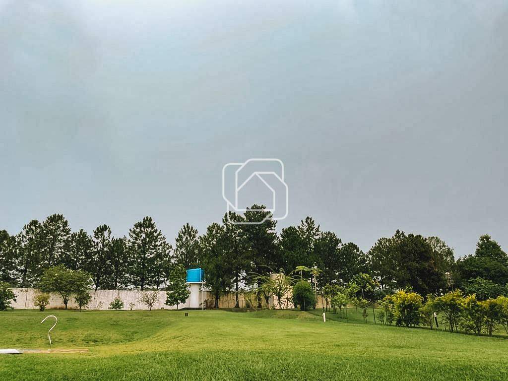 Casa de Condomínio para aluguel em Itu - SP - Chácara Flora: Quintal, gramado