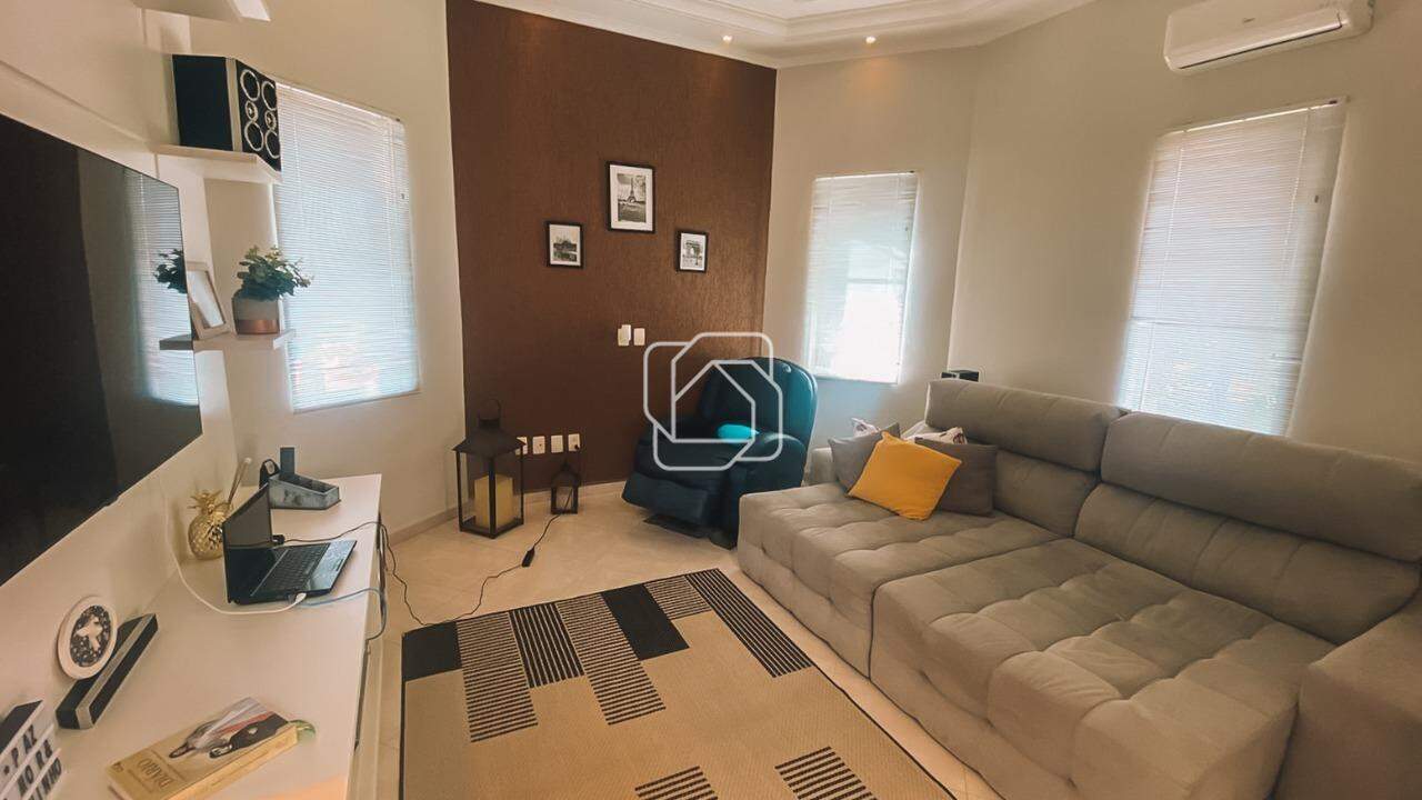 Casa de Condomínio à venda em Salto - SP - Condomínio Zuleika Jabour: Sala de TV privativa