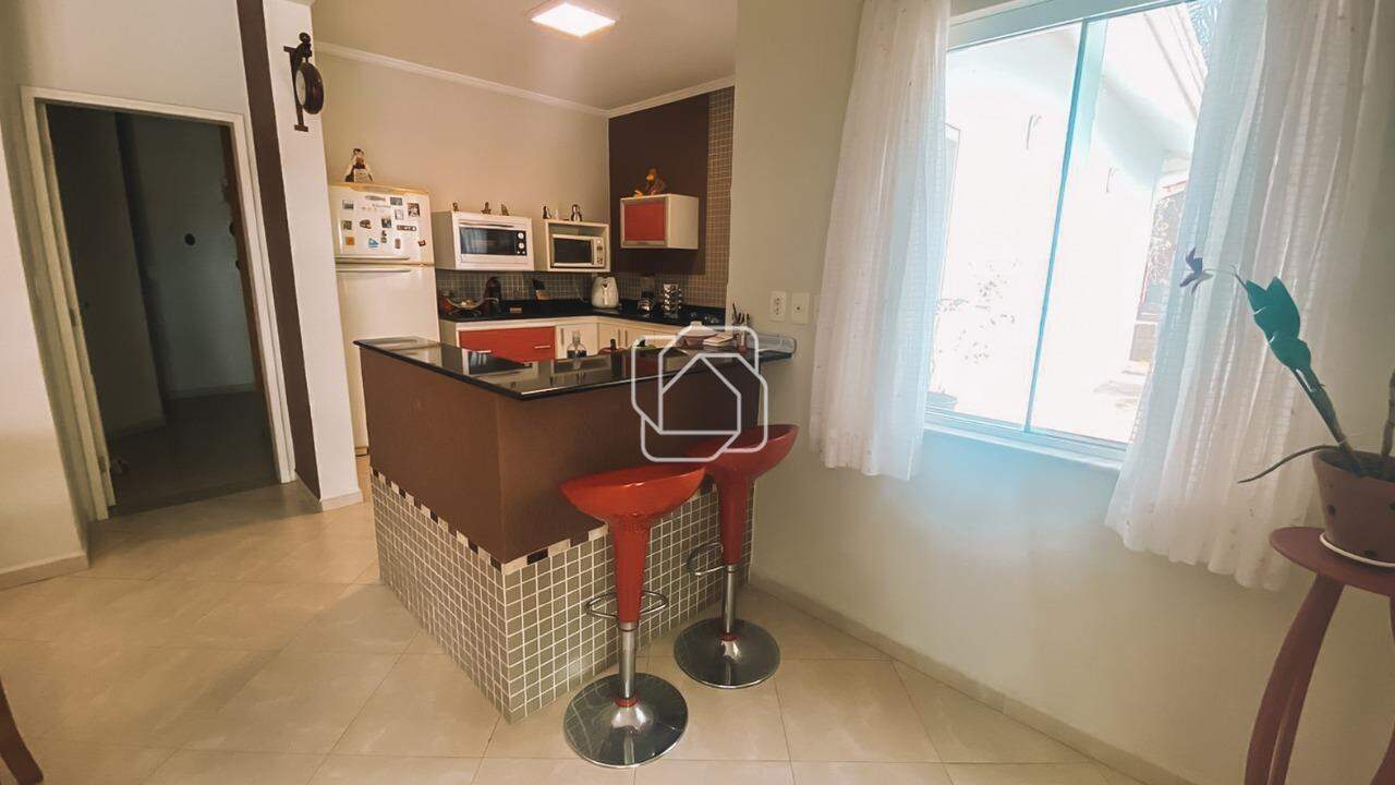 Casa de Condomínio à venda em Salto - SP - Condomínio Zuleika Jabour: Cozinha com bancada