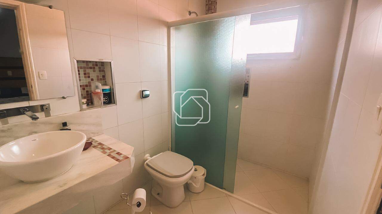 Casa de Condomínio à venda em Salto - SP - Condomínio Zuleika Jabour: Banheiro