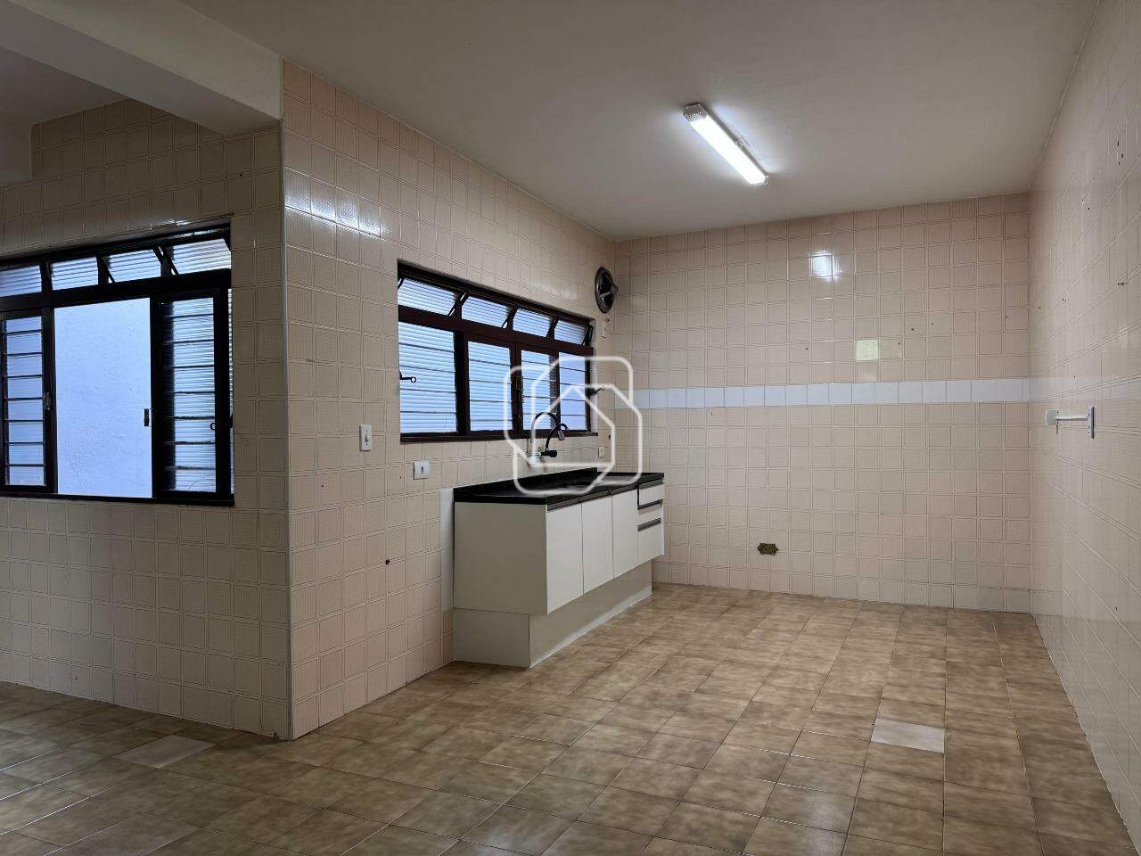 Casa para aluguel em Itu - SP - Vila São Francisco: