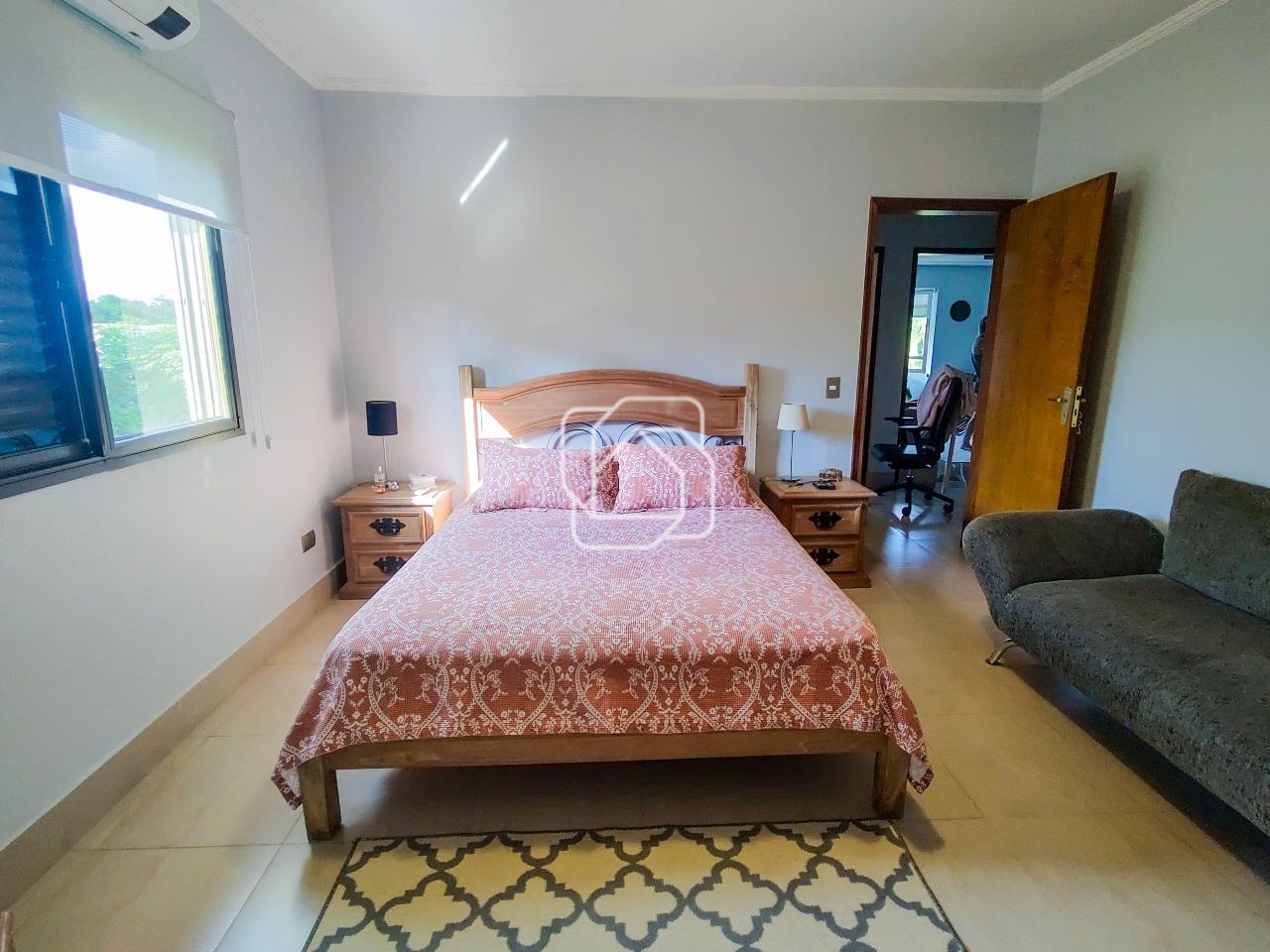 Casa de Condomínio à venda em Itu - SP - Parque Village Castelo: Suíte