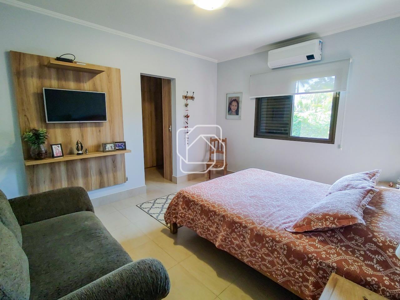 Casa de Condomínio à venda em Itu - SP - Parque Village Castelo: Suíte