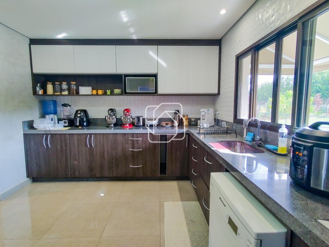 Casa de Condomínio à venda em Itu - SP - Parque Village Castelo: Cozinha