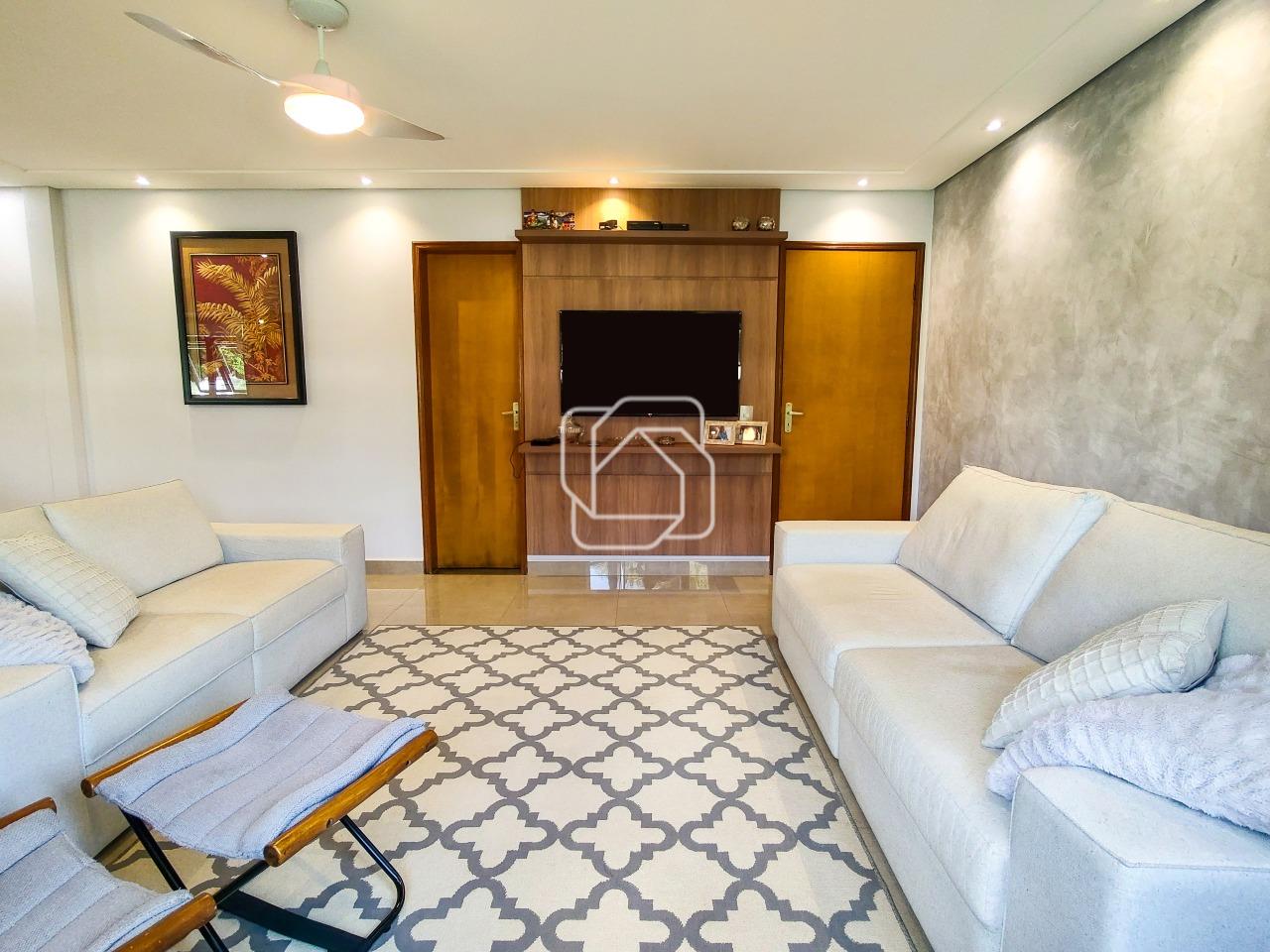 Casa de Condomínio à venda em Itu - SP - Parque Village Castelo: Sala de estar