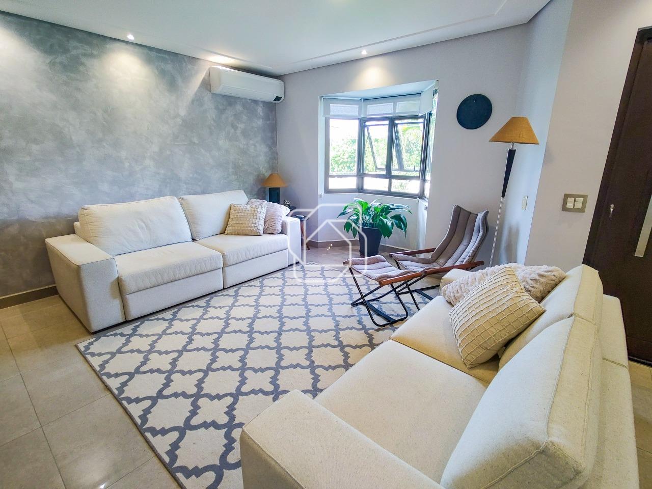 Casa de Condomínio à venda em Itu - SP - Parque Village Castelo: Sala de estar