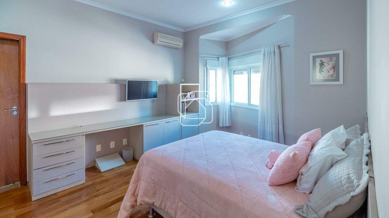 Casa de Condomínio à venda em Itu - SP - Jardim Theodora: Suíte