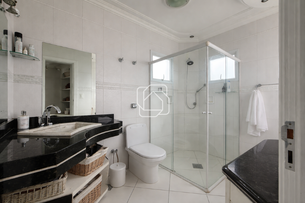 Casa de Condomínio à venda em Indaiatuba - SP - Jardim Residencial Santa Clara: Banheiro