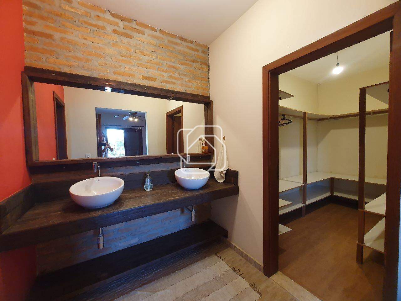 Casa de Condomínio à venda em Indaiatuba - SP - Terras de Itaici: Lavabo