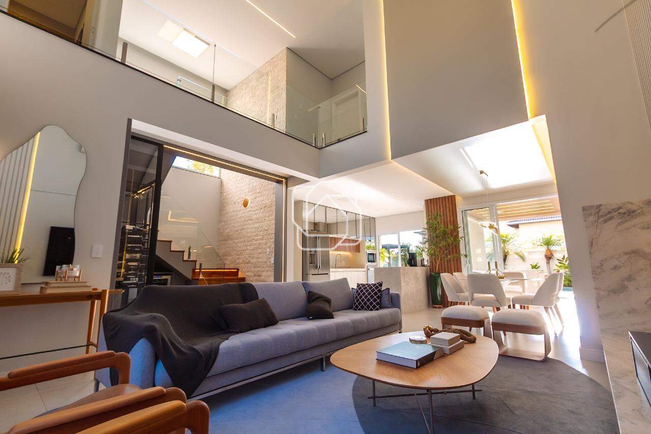 Casa de Condomínio à venda em Indaiatuba - SP - Jardim Residencial Santa Clara: Sala de estar