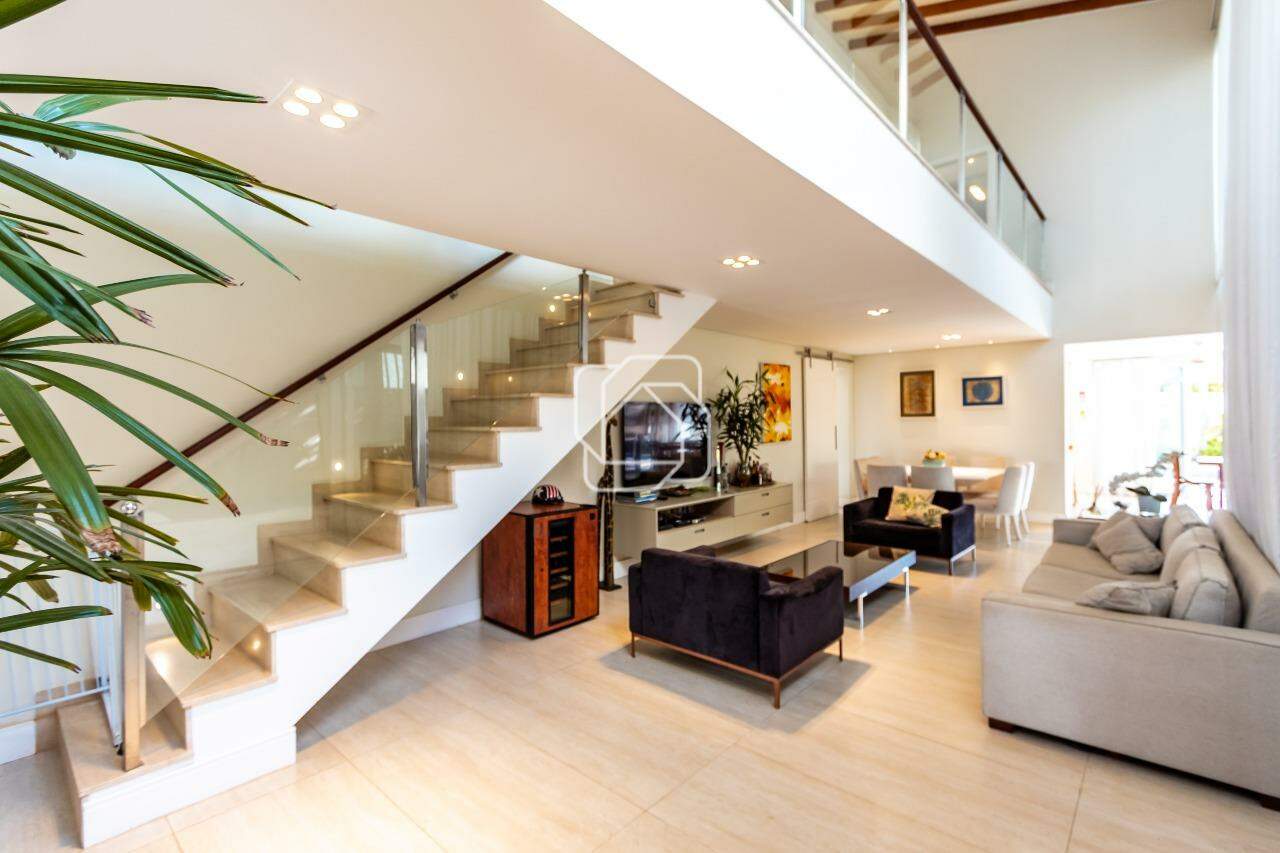 Casa de Condomínio à venda em Indaiatuba - SP - Helvetia Park: Sala de estar