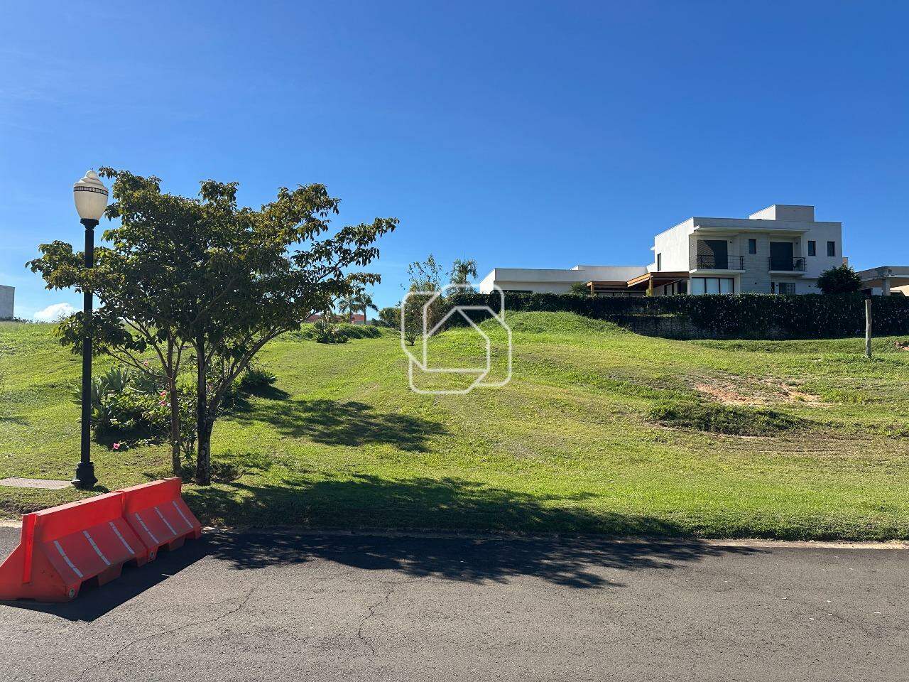 Terreno à venda em Itu - SP - Condomínio Villas do Golfe: Visão ampla do terreno