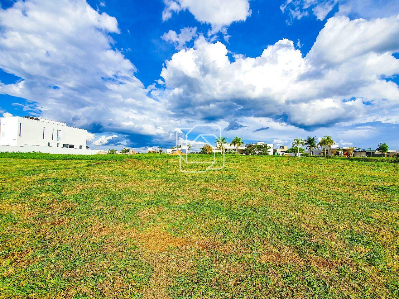 Terreno à venda em Itu - SP - Condomínio Villas do Golfe: 