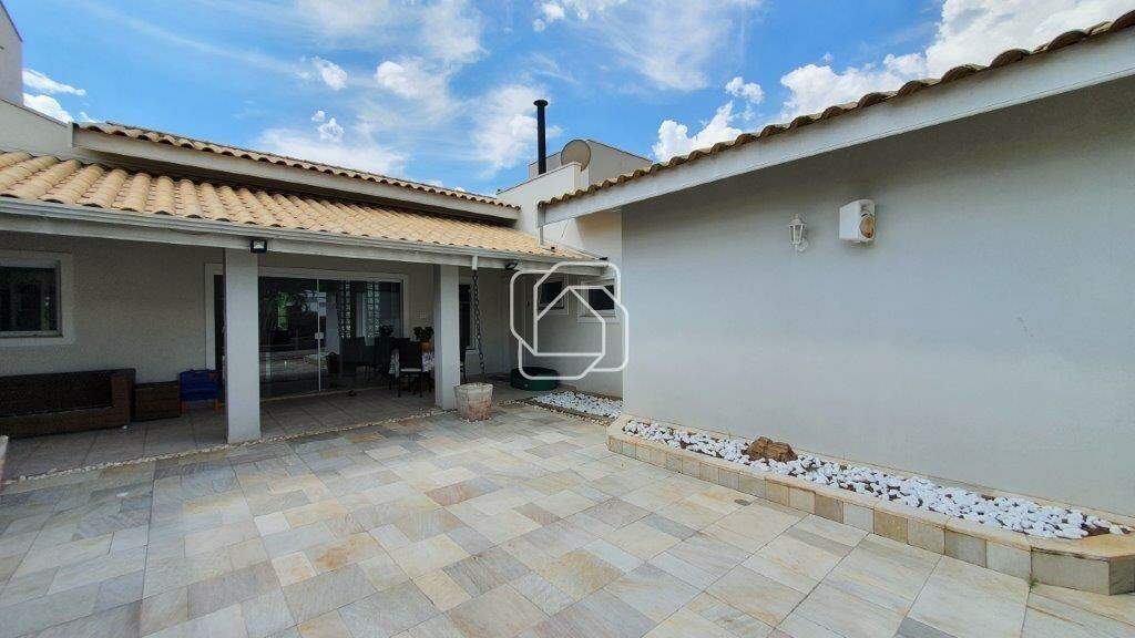 Casa de Condomínio para aluguel em Salto - SP - Haras Paineiras: Casa Mobiliada para Alugar em Salto | Condomínio Haras Paineiras | 4 quartos