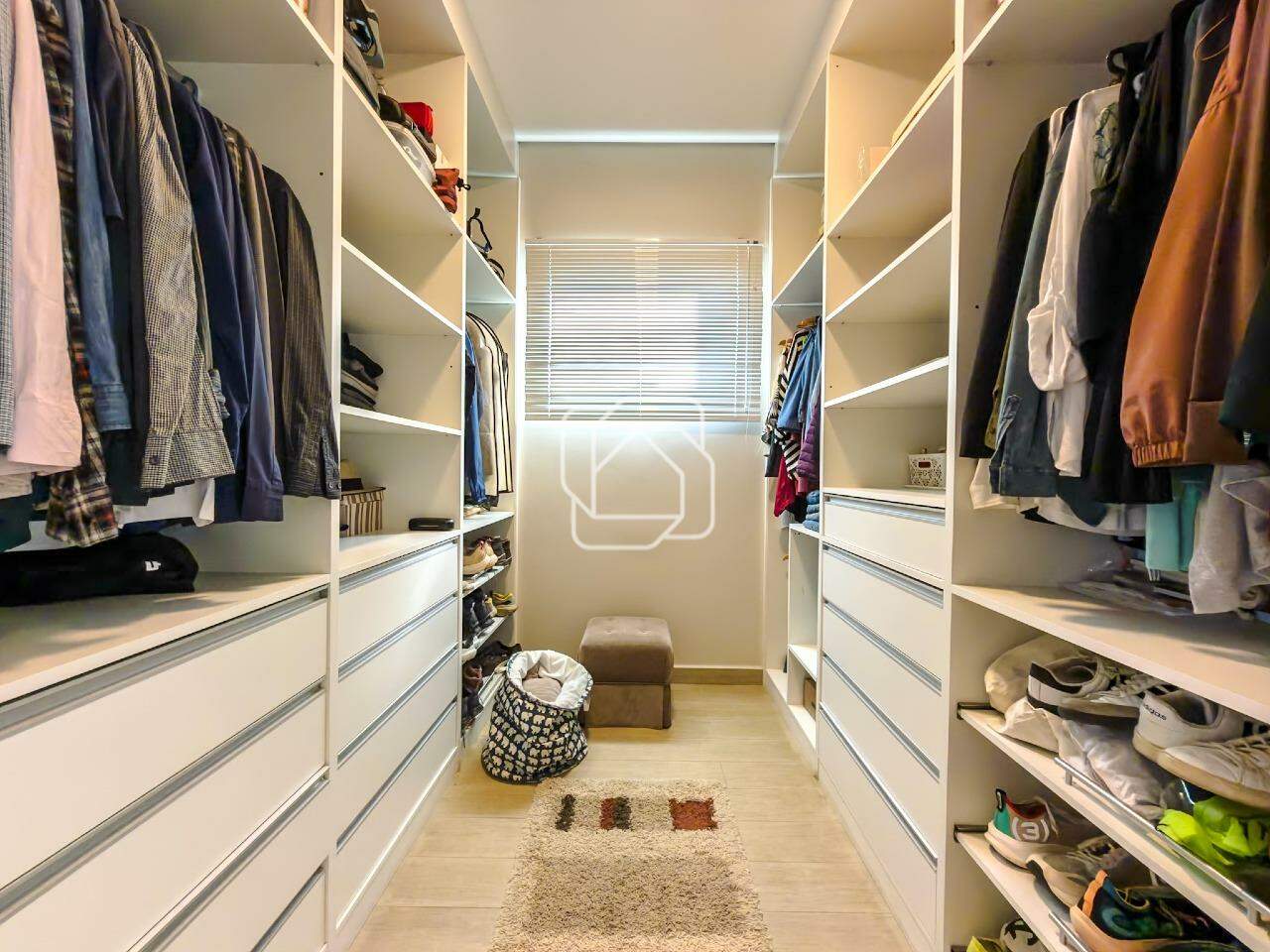 Casa de Condomínio à venda em Indaiatuba - SP - Jardim Vila Paradiso: Closet
