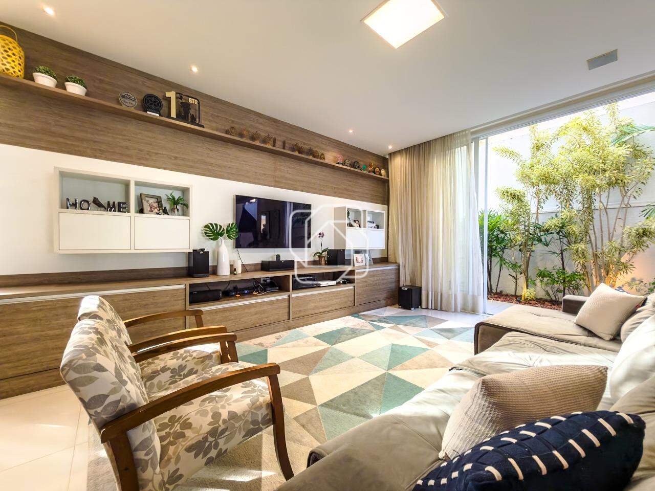Casa de Condomínio à venda em Indaiatuba - SP - Jardim Vila Paradiso: Sala de estar