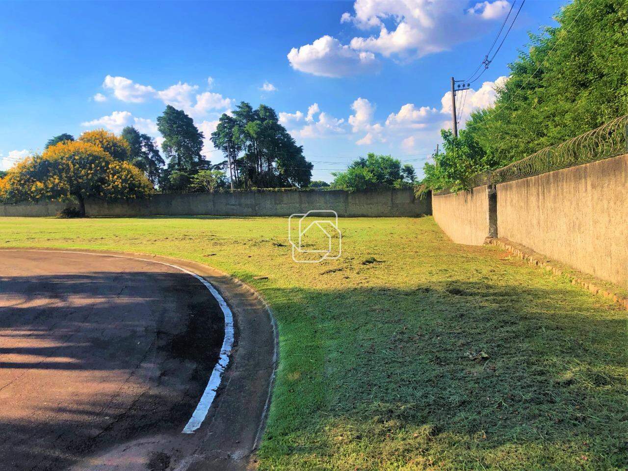 Terreno à venda em Indaiatuba - SP - Jardim Figueira: Terreno à venda no Condomínio Jardim Figueira - Indaiatuba/SP