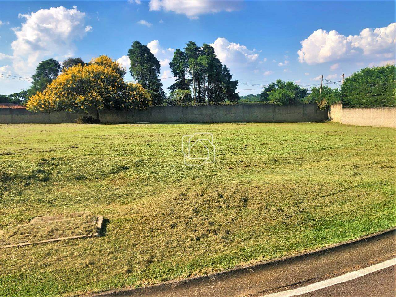 Terreno à venda em Indaiatuba - SP - Jardim Figueira: Terreno à venda no Condomínio Jardim Figueira - Indaiatuba/SP