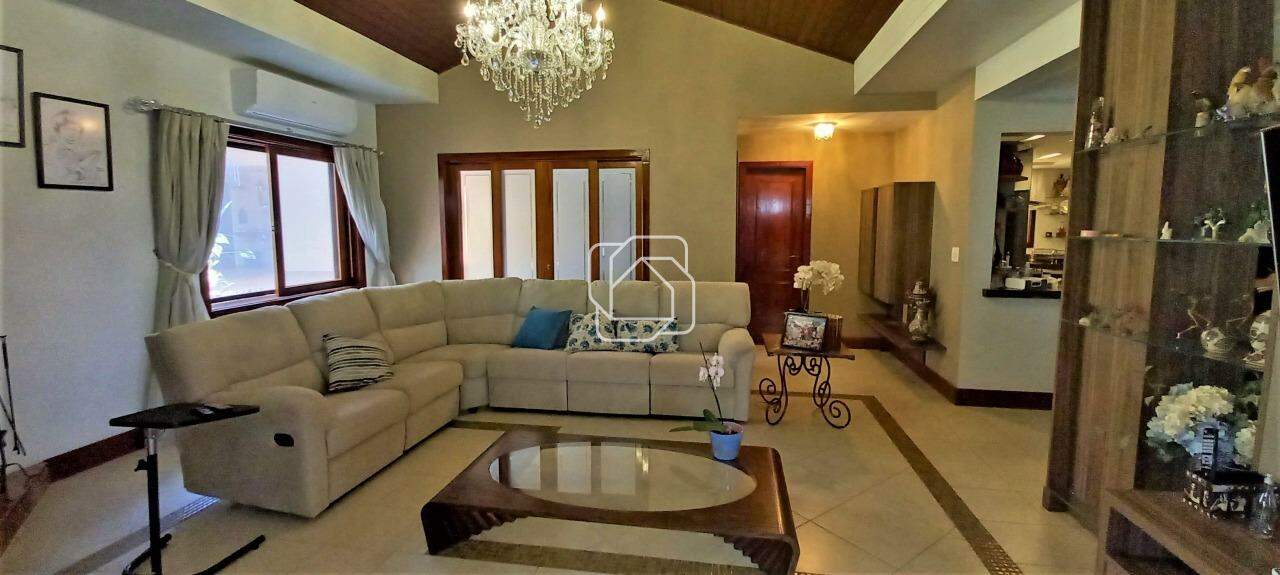 Casa de Condomínio à venda em Indaiatuba - SP - Vale das Laranjeiras: Casa à venda no Condomínio Vale das Laranjeiras - Indaiatuba/SP