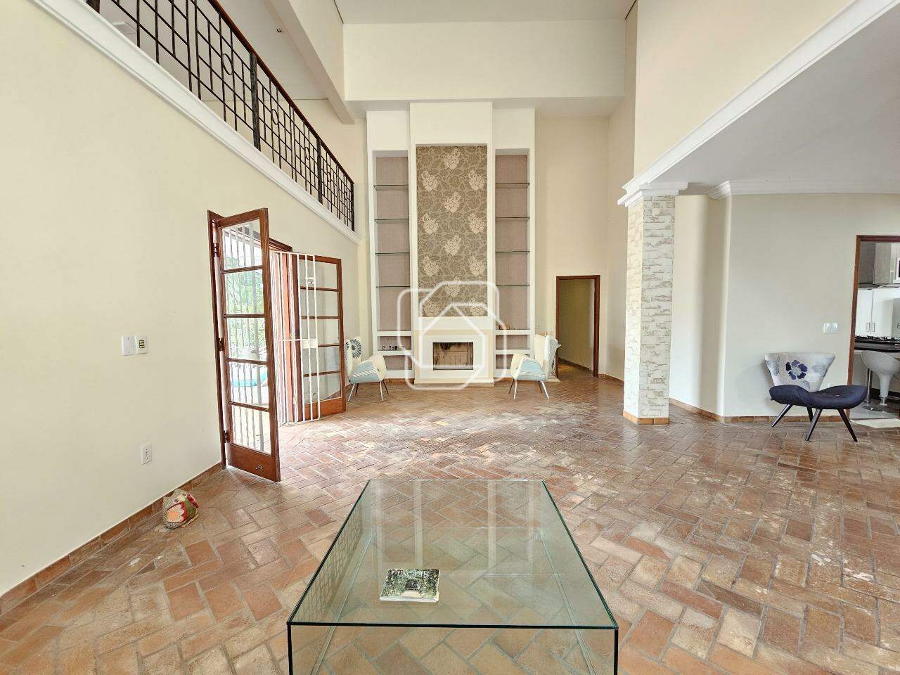 Casa de Condomínio à venda em Indaiatuba - SP - Vale das Laranjeiras: Sala de estar