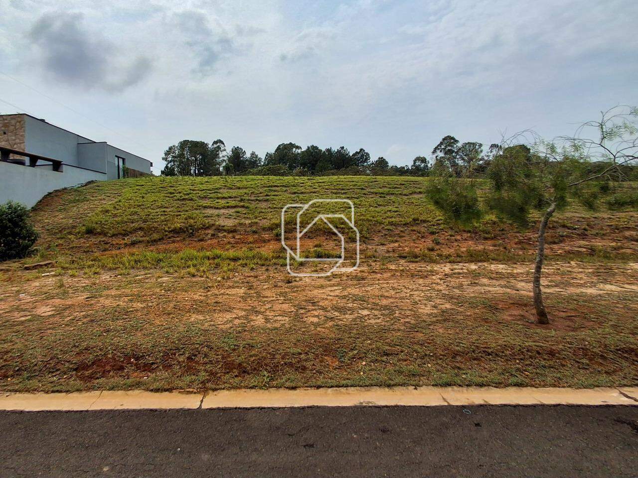 Terreno à venda em Itu - SP - Condomínio Villas do Golfe: 