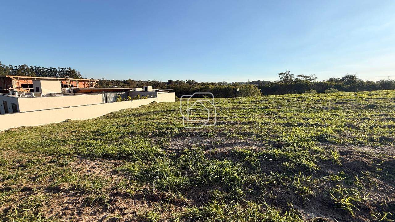 Terreno à venda em Itu - SP - Condomínio Villas do Golfe: Visão ampla do terreno.