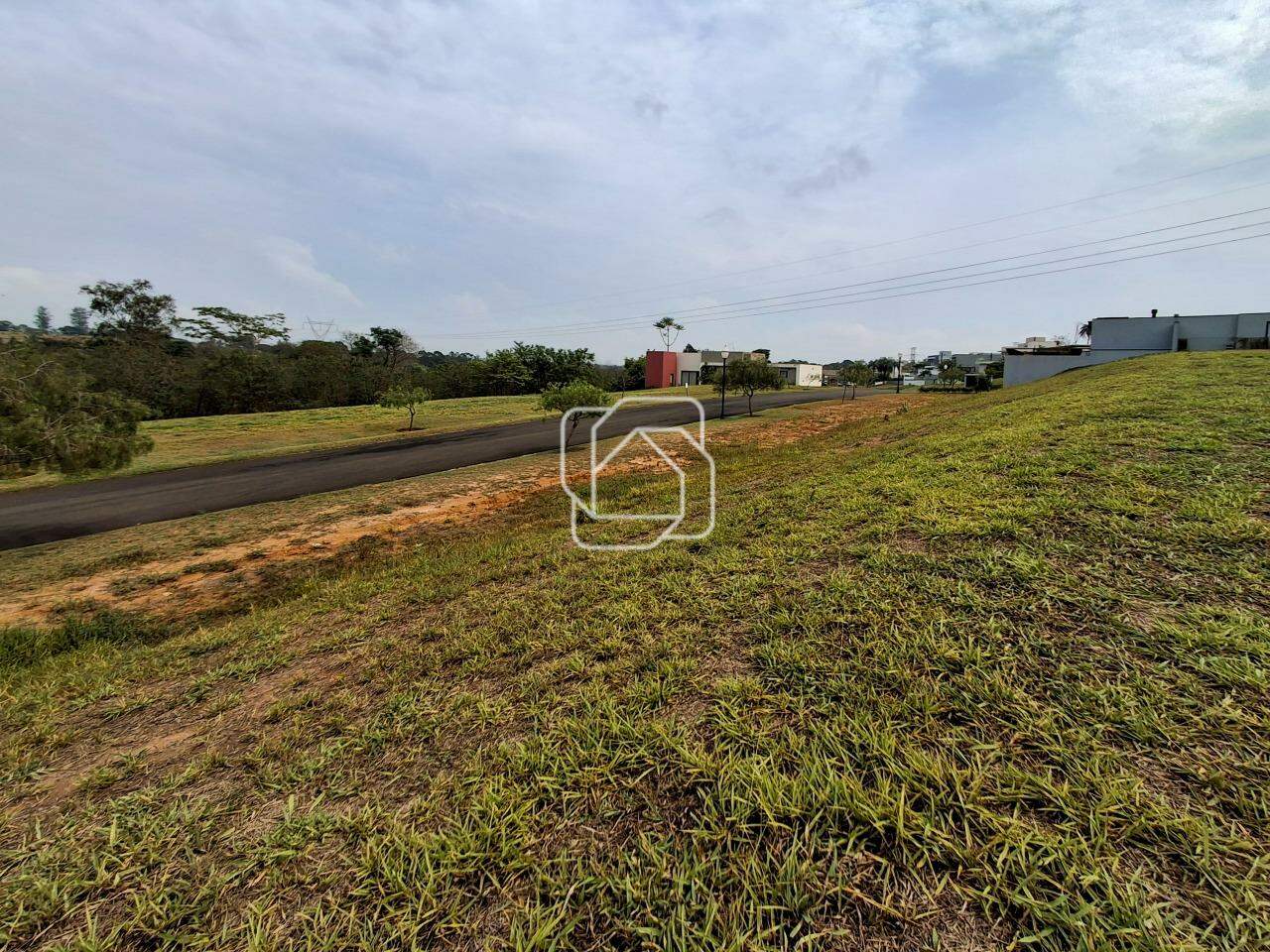Terreno à venda em Itu - SP - Condomínio Villas do Golfe: 