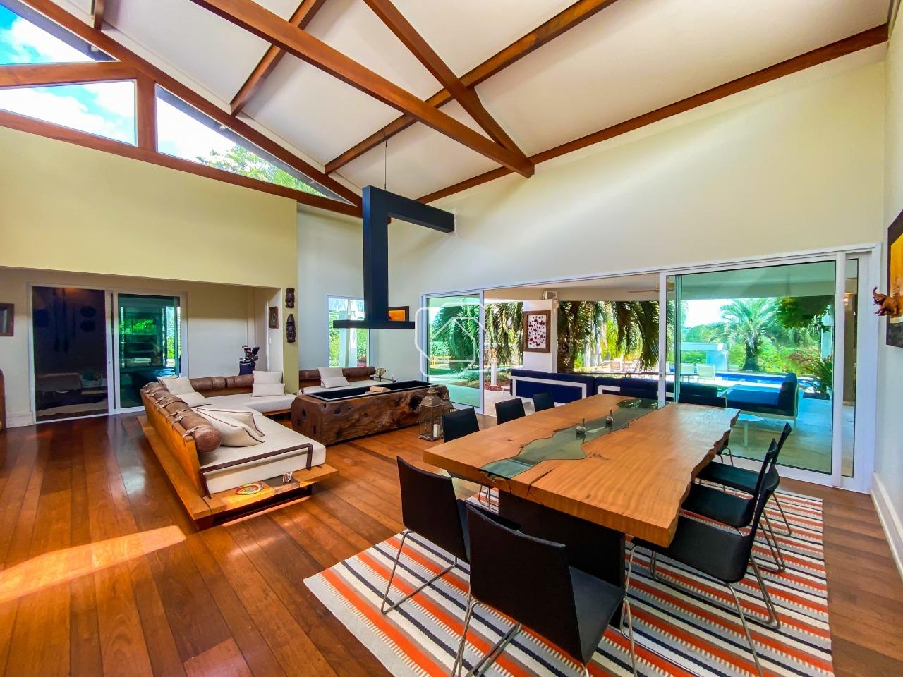 Casa de Condomínio à venda em Indaiatuba - SP - Recanto dos Pássaros: Casa à venda no Condomínio Recanto dos Pássaros - Indaiatuba/SP