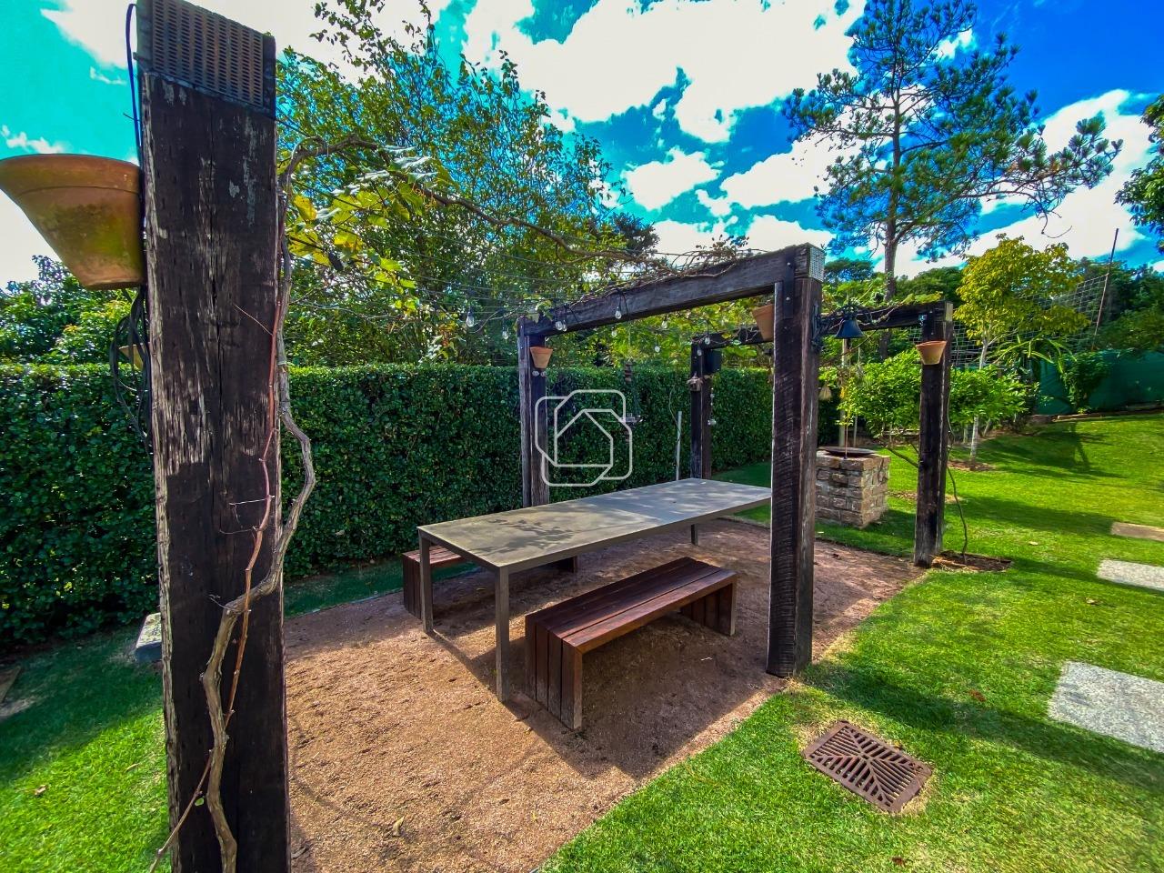 Casa de Condomínio à venda em Indaiatuba - SP - Recanto dos Pássaros: Casa à venda no Condomínio Recanto dos Pássaros - Indaiatuba/SP