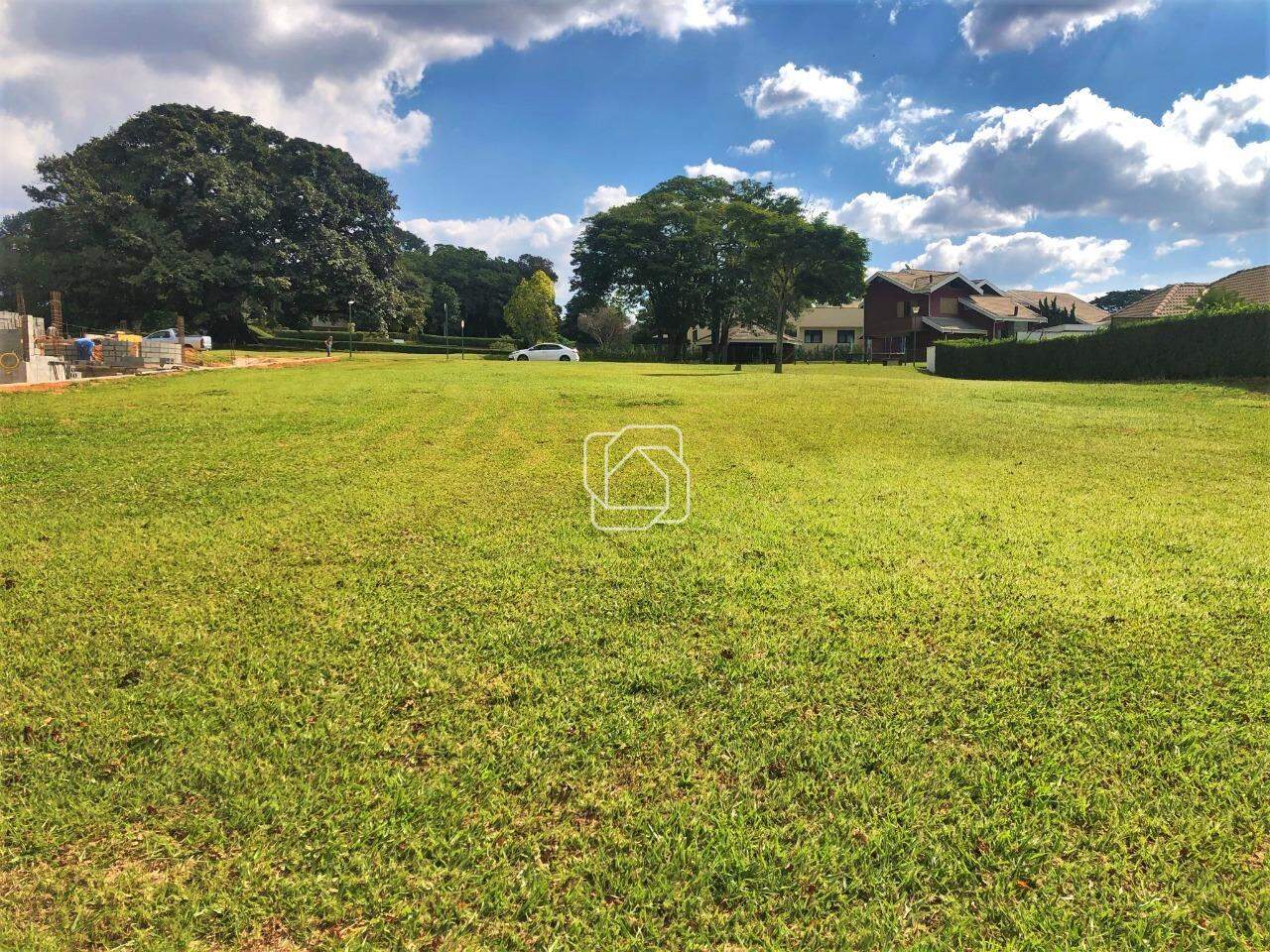 Terreno à venda em Indaiatuba - SP - Jardim Figueira: Terreno à venda no Condomínio Jardim Figueira - Indaiatuba/SP