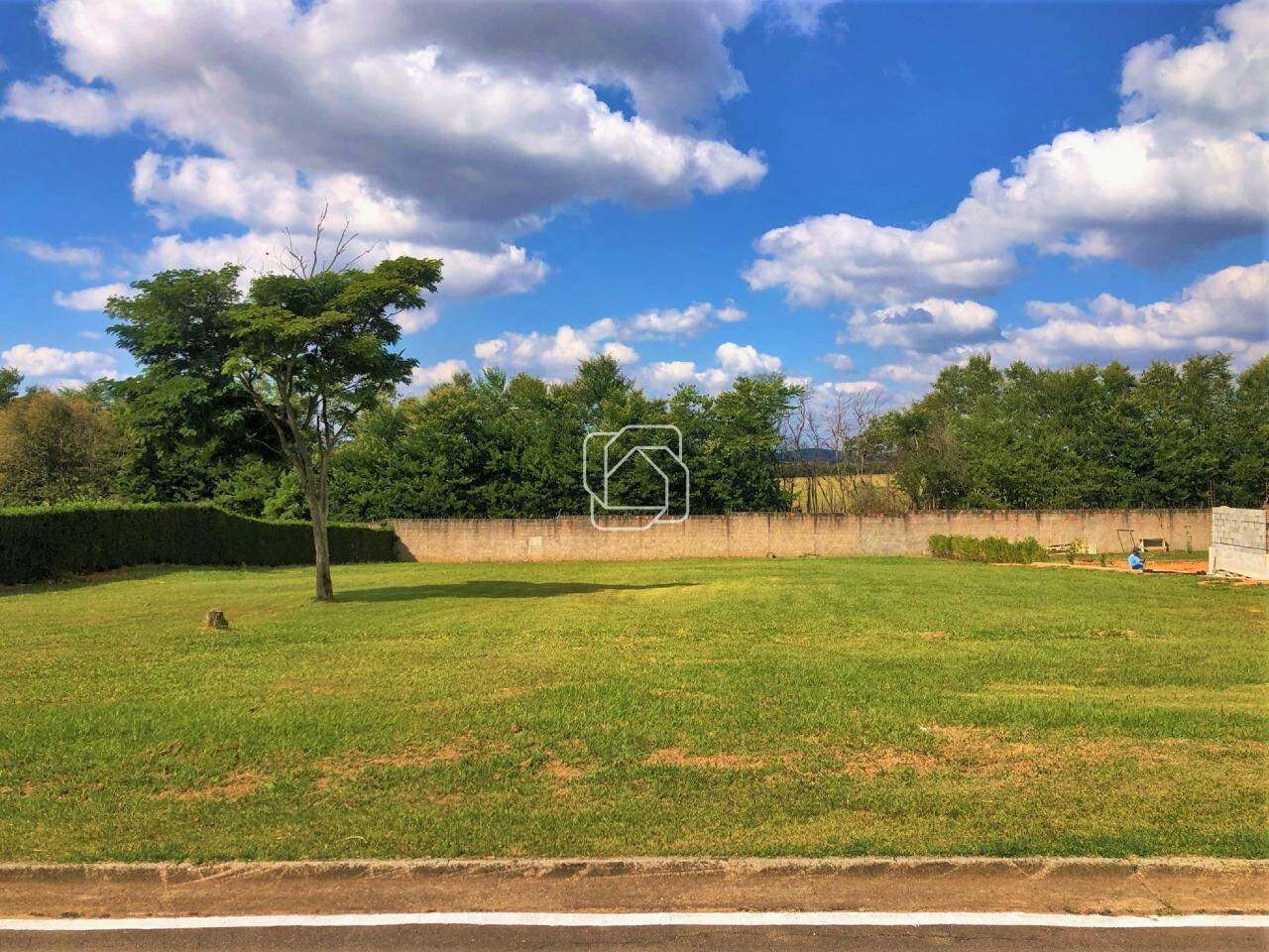 Terreno à venda em Indaiatuba - SP - Jardim Figueira: Terreno à venda no Condomínio Jardim Figueira - Indaiatuba/SP
