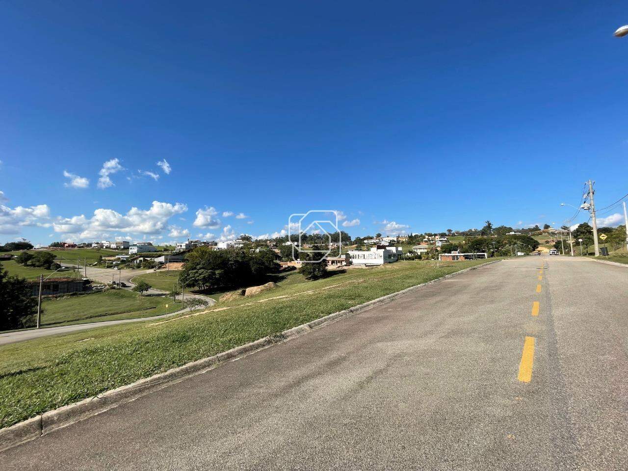 Terreno à venda em Itu - SP - Condomínio Fazenda Kurumin: Terreno à venda no Condomínio Fazenda Kurumin - Itu/SP