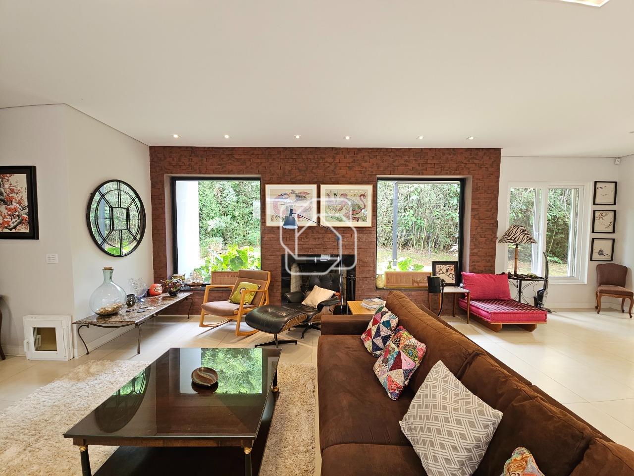 Chácara à venda em Indaiatuba - SP - Recanto dos Pássaros: Sala de estar