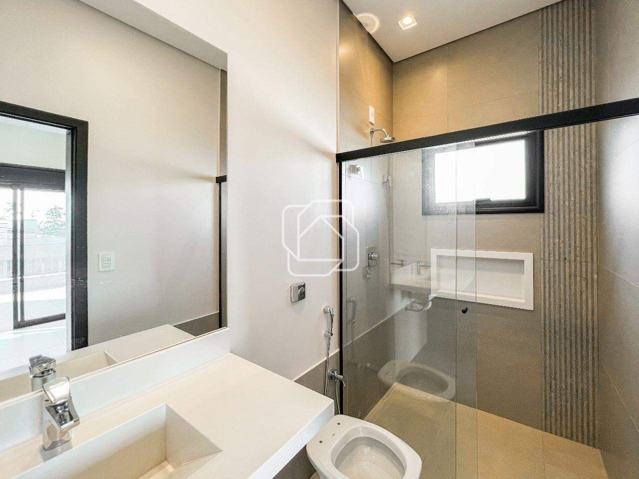 Casa de Condomínio à venda em Itu - SP - Condomínio Residencial Mont Blanc: Banheiro